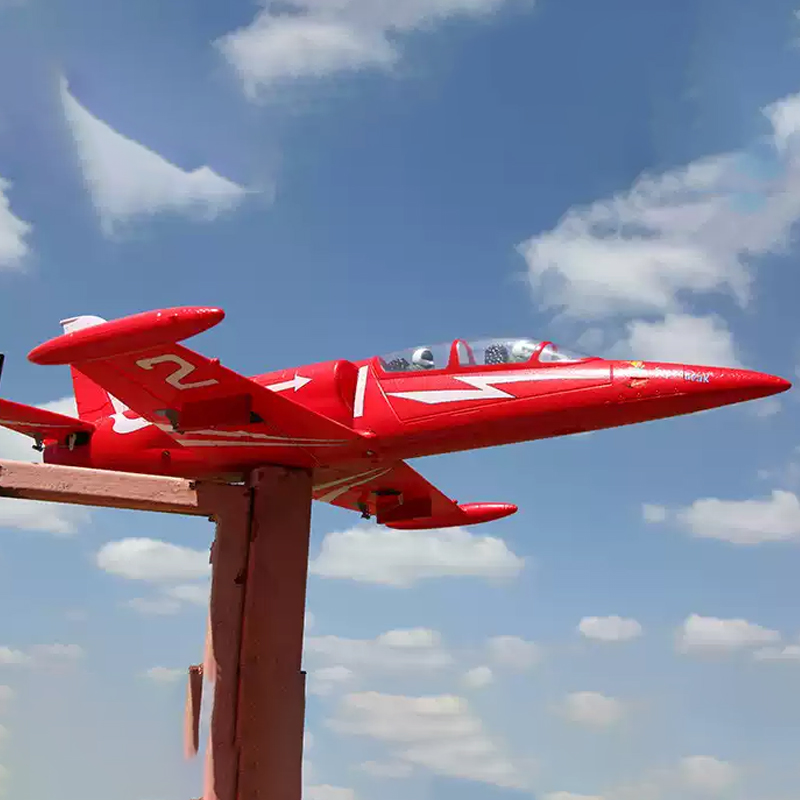 L39 Remote Controlled Jet Figh - Model Kit Expert review and price