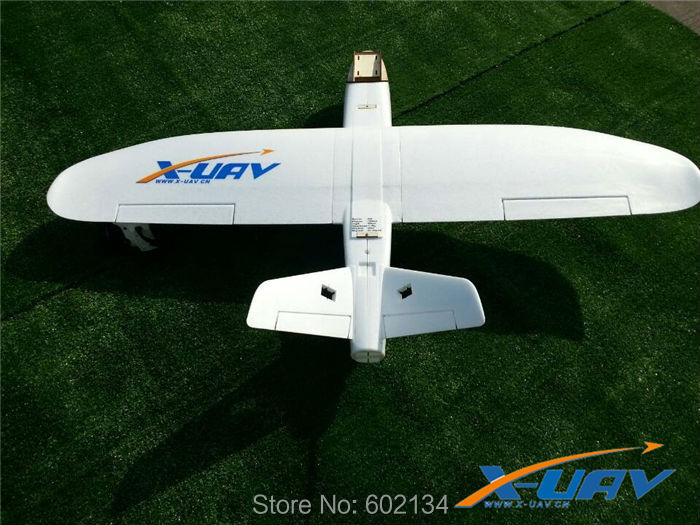 White Air Flying Radio Glider  - Model Kit Expert review and price