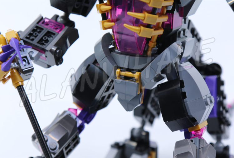 689pcs Shinobi Crystal King Po - Model Kit Anubis review and price